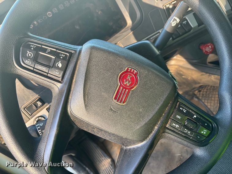 image for item YA1458 2025 Kenworth T880 dump truck