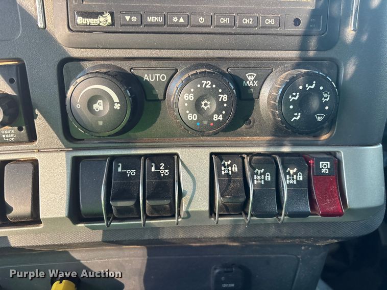 image for item YA1458 2025 Kenworth T880 dump truck