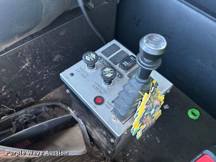 image for item YA1458 2025 Kenworth T880 dump truck