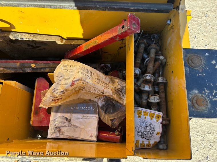 image for item YA1493 2023 Vermeer PD10R pile driver