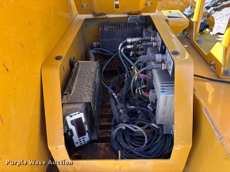 image for item YA1493 2023 Vermeer PD10R pile driver