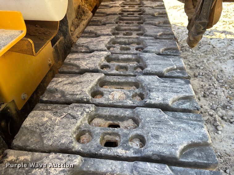 image for item YA1493 2023 Vermeer PD10R pile driver