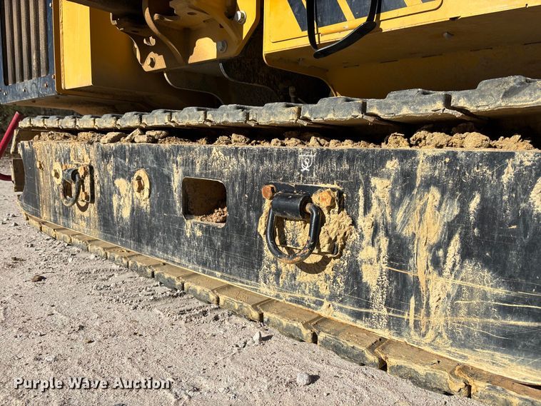 image for item YA1493 2023 Vermeer PD10R pile driver