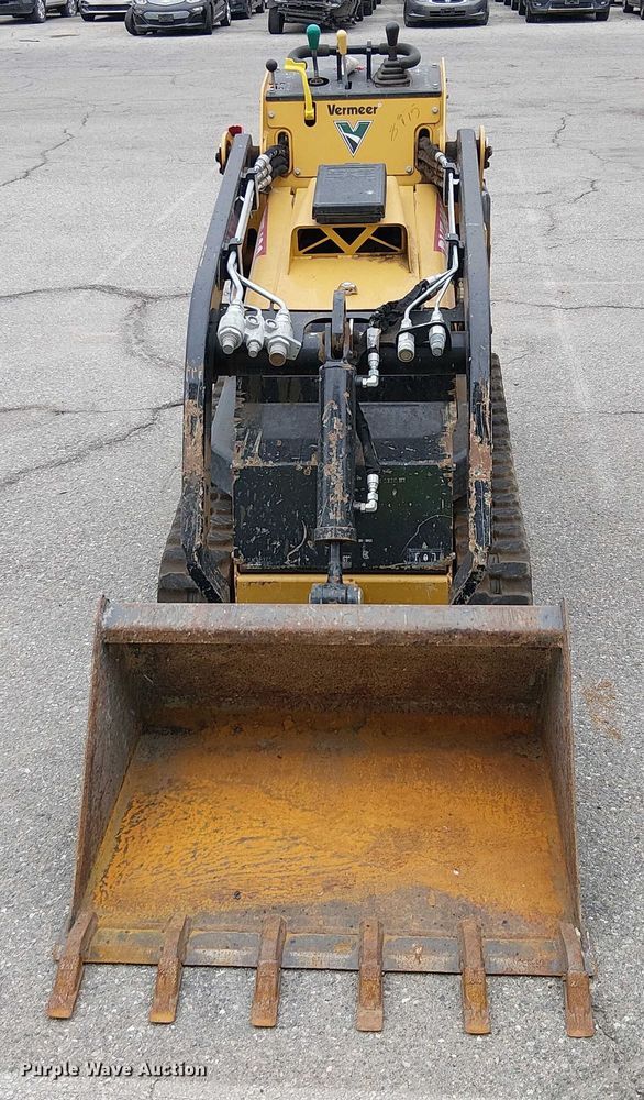 image for item YA1546 2024 Vermeer S925TX compact utility loader
