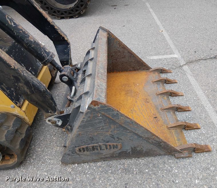 image for item YA1546 2024 Vermeer S925TX compact utility loader