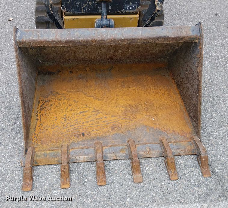 image for item YA1546 2024 Vermeer S925TX compact utility loader