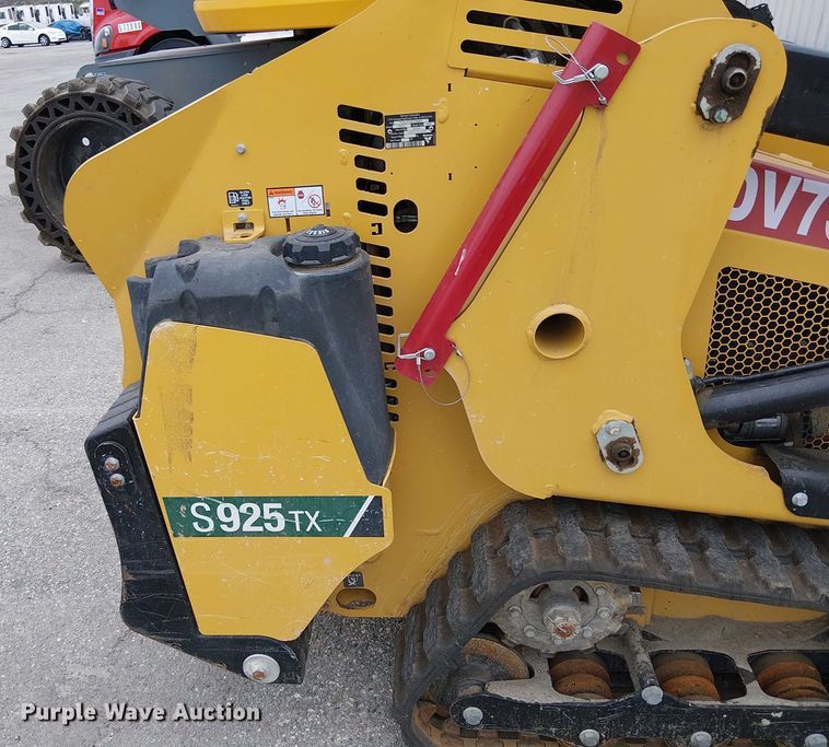 image for item YA1546 2024 Vermeer S925TX compact utility loader