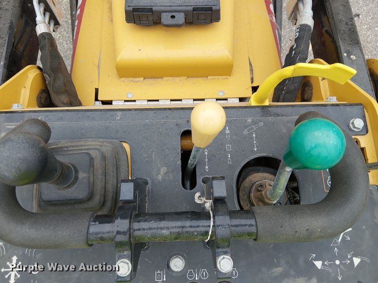 image for item YA1546 2024 Vermeer S925TX compact utility loader