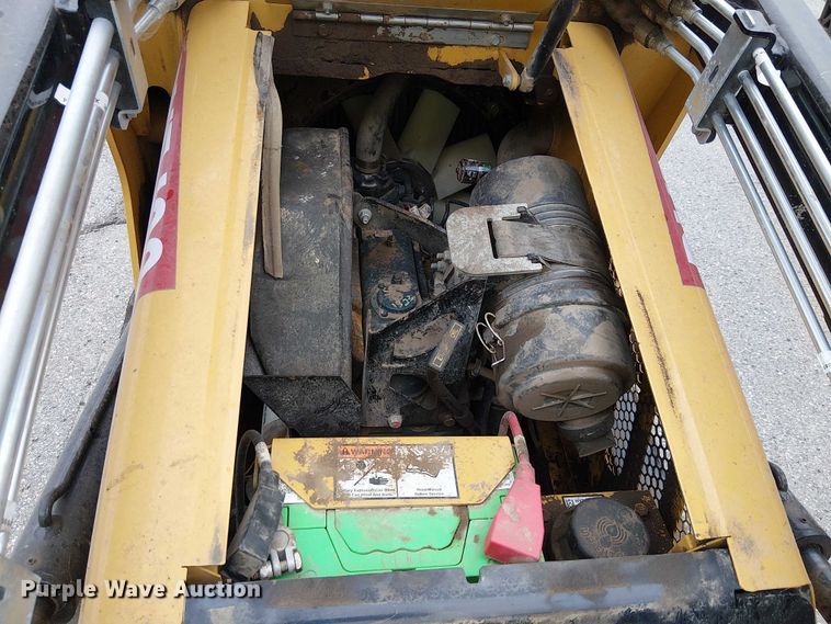 image for item YA1546 2024 Vermeer S925TX compact utility loader