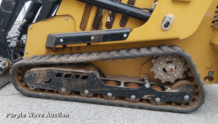 image for item YA1546 2024 Vermeer S925TX compact utility loader