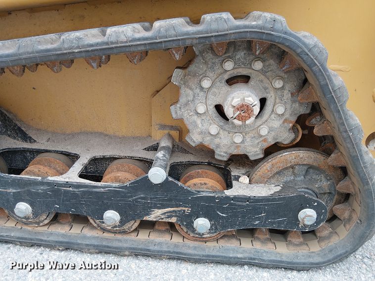 image for item YA1546 2024 Vermeer S925TX compact utility loader