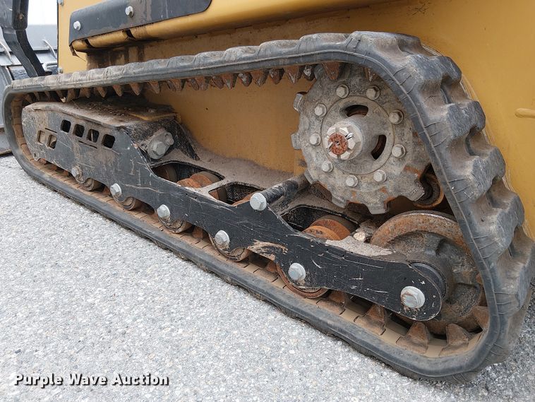 image for item YA1546 2024 Vermeer S925TX compact utility loader