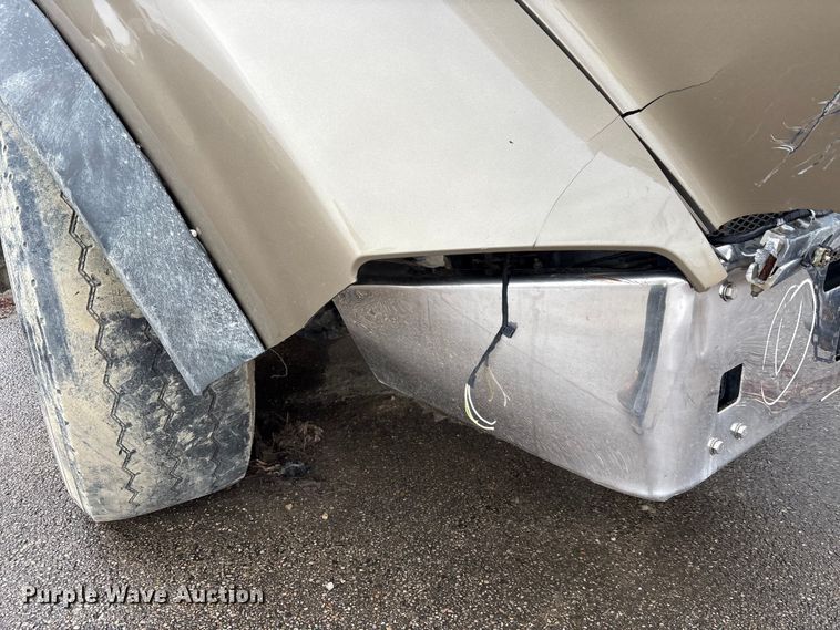 image for item YA1714 2022 Kenworth T880 dump truck