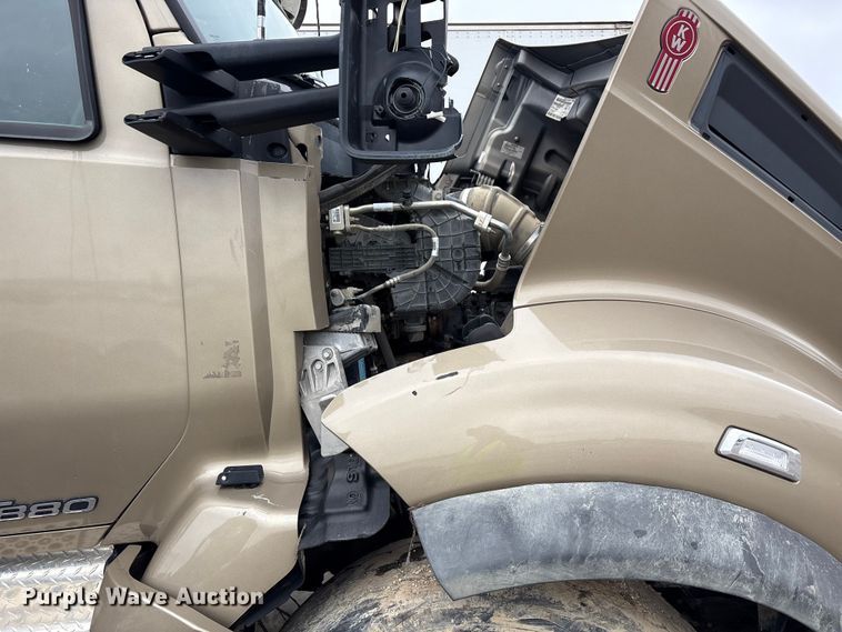 image for item YA1714 2022 Kenworth T880 dump truck