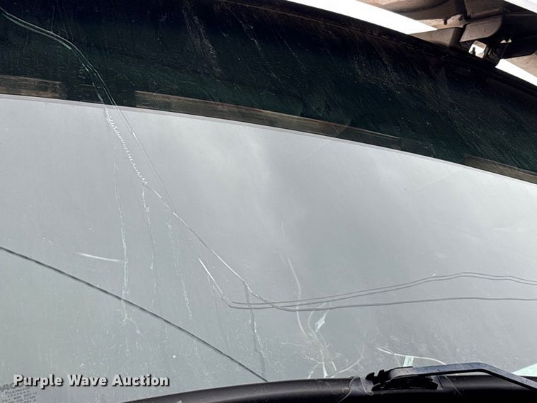 image for item YA1714 2022 Kenworth T880 dump truck