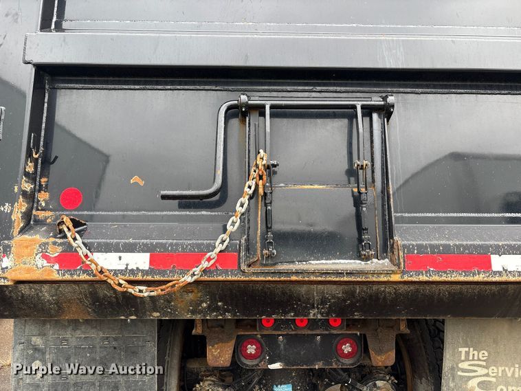 image for item YA1714 2022 Kenworth T880 dump truck