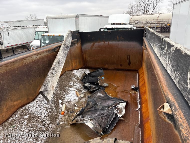 image for item YA1714 2022 Kenworth T880 dump truck