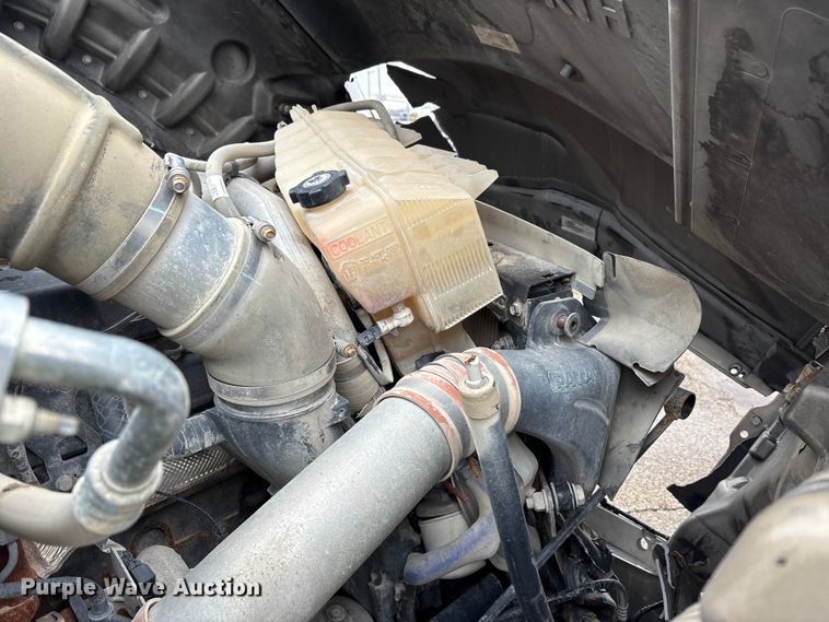 image for item YA1714 2022 Kenworth T880 dump truck