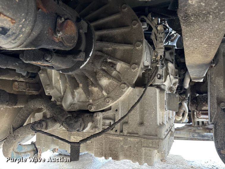 image for item YA1714 2022 Kenworth T880 dump truck