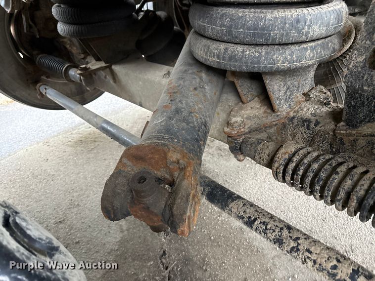 image for item YA1714 2022 Kenworth T880 dump truck