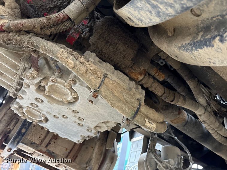 image for item YA1714 2022 Kenworth T880 dump truck