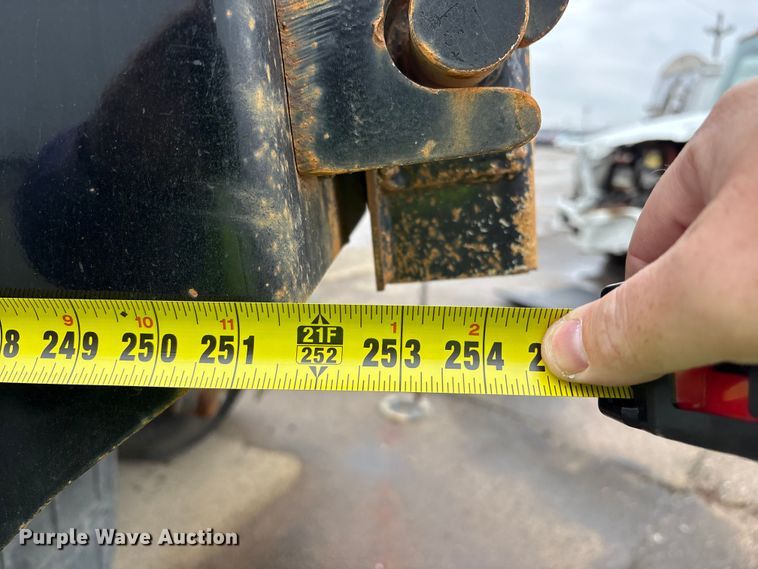 image for item YA1714 2022 Kenworth T880 dump truck