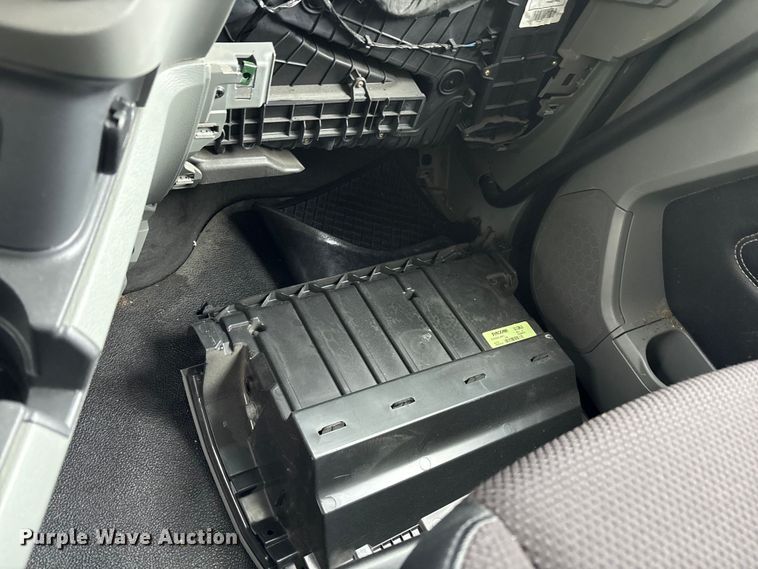 image for item YA1714 2022 Kenworth T880 dump truck