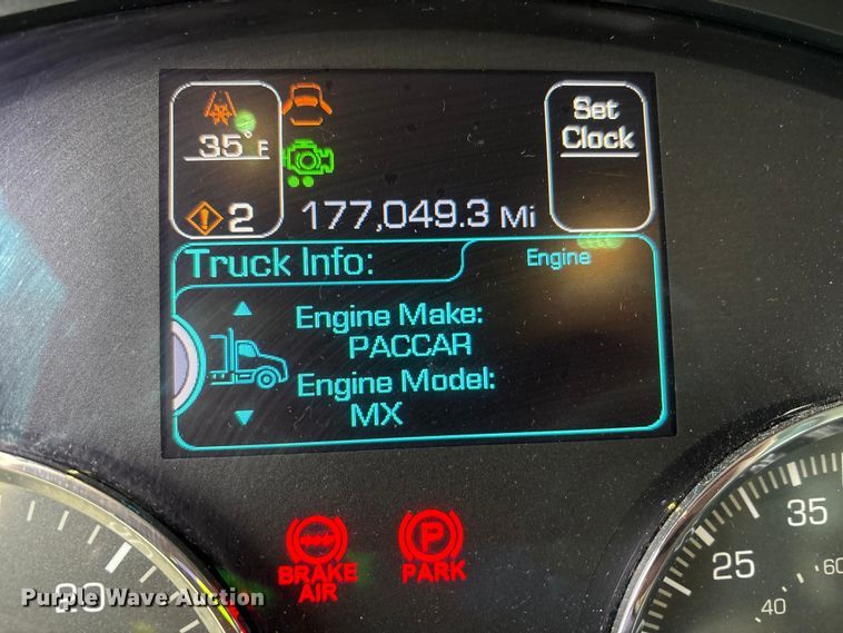 image for item YA1714 2022 Kenworth T880 dump truck