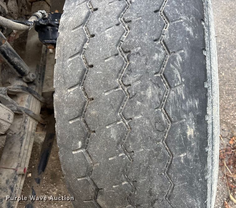 image for item YA1714 2022 Kenworth T880 dump truck