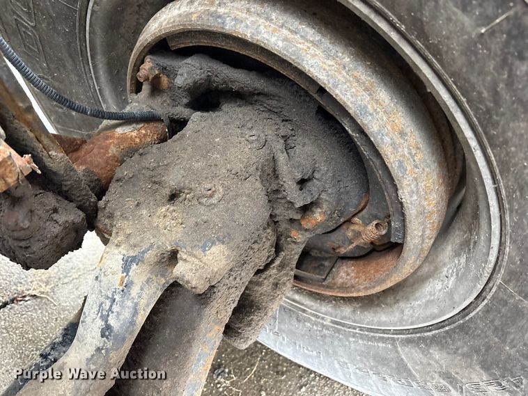 image for item YA1714 2022 Kenworth T880 dump truck