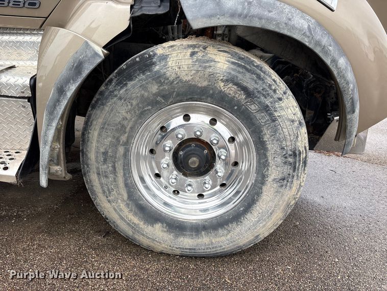 image for item YA1714 2022 Kenworth T880 dump truck