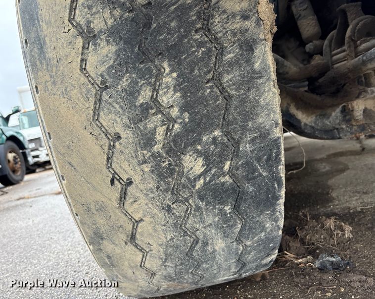 image for item YA1714 2022 Kenworth T880 dump truck