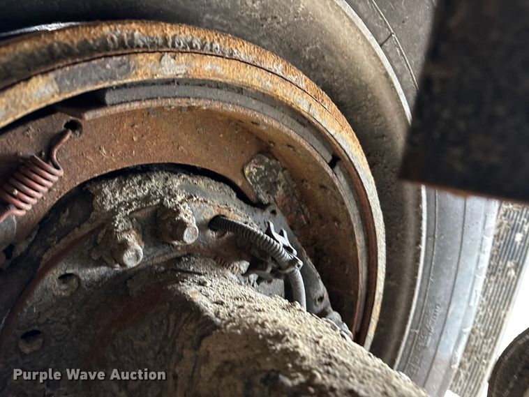 image for item YA1714 2022 Kenworth T880 dump truck