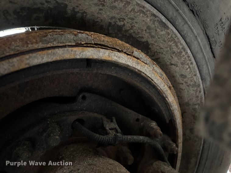 image for item YA1714 2022 Kenworth T880 dump truck