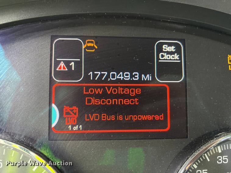 image for item YA1714 2022 Kenworth T880 dump truck