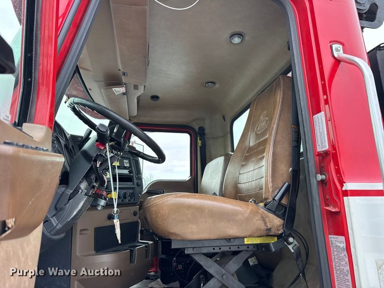 image for item YA1878 2017 Mack GU713 crane truck