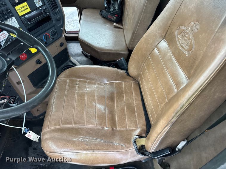 image for item YA1878 2017 Mack GU713 crane truck