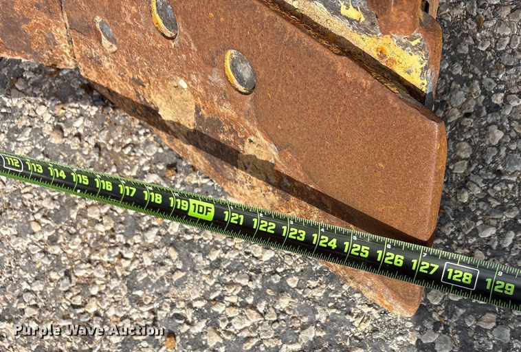 image for item YA1951 2012 Caterpillar D6T dozer