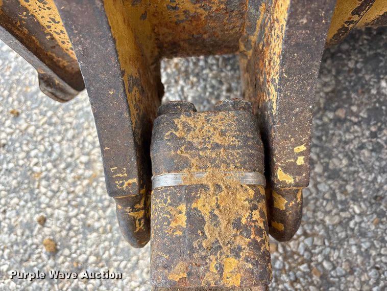 image for item YA1951 2012 Caterpillar D6T dozer