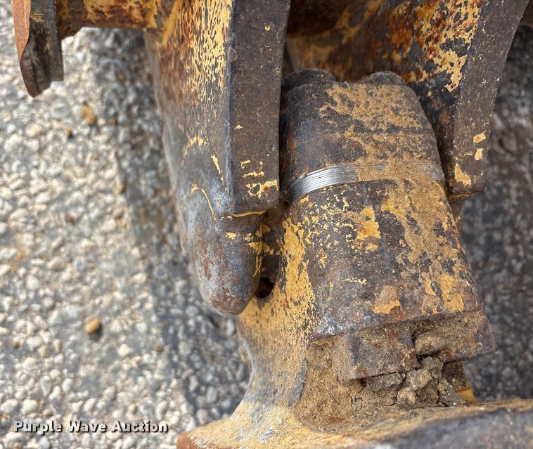 image for item YA1951 2012 Caterpillar D6T dozer