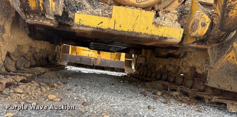 image for item YA1951 2012 Caterpillar D6T dozer