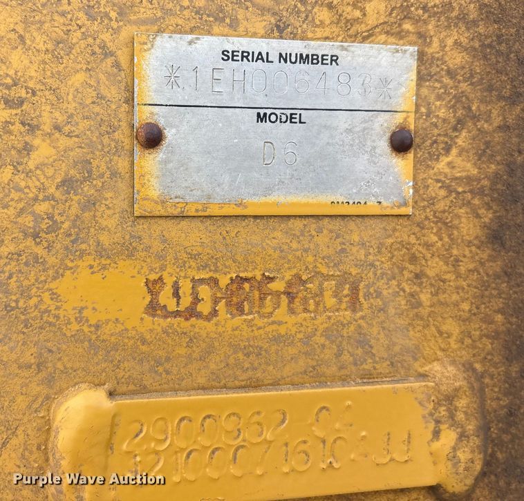 image for item YA1951 2012 Caterpillar D6T dozer