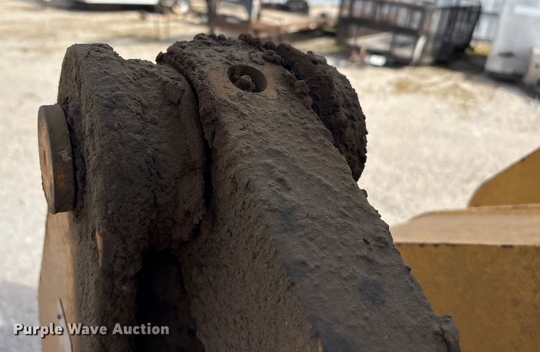 image for item YA1951 2012 Caterpillar D6T dozer