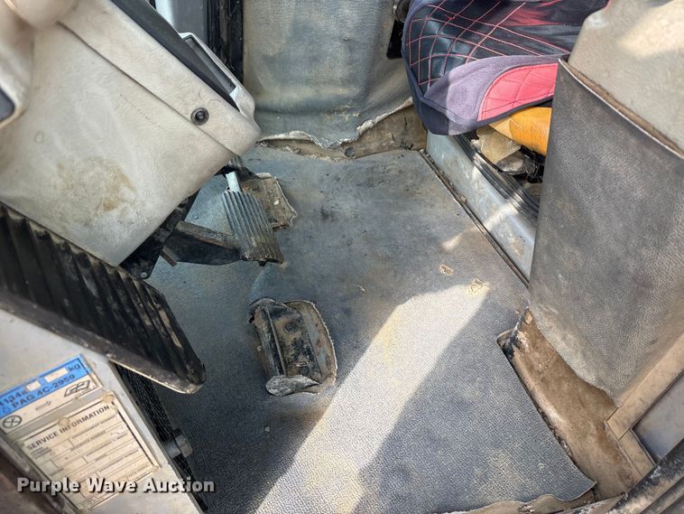 image for item YA1951 2012 Caterpillar D6T dozer