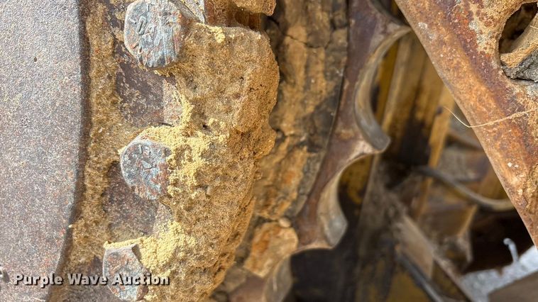 image for item YA1951 2012 Caterpillar D6T dozer