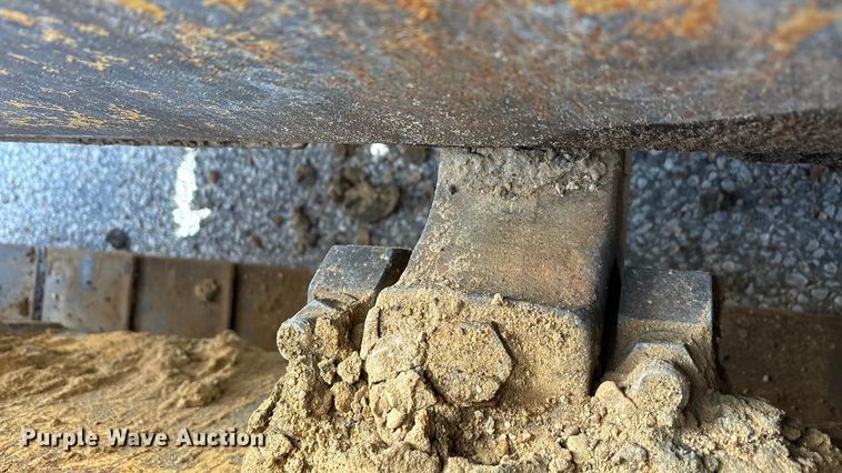 image for item YA1951 2012 Caterpillar D6T dozer