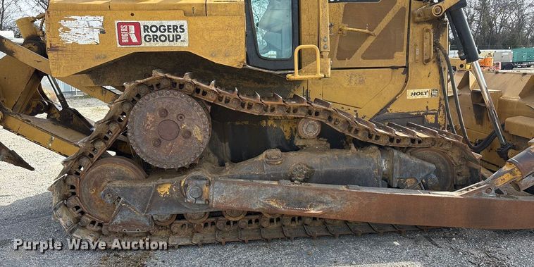 image for item YA1951 2012 Caterpillar D6T dozer