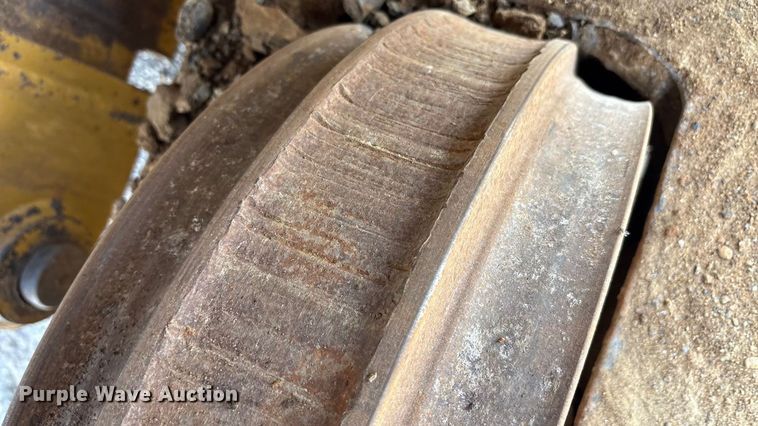 image for item YA1951 2012 Caterpillar D6T dozer