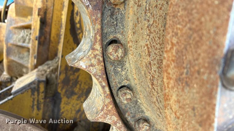 image for item YA1951 2012 Caterpillar D6T dozer