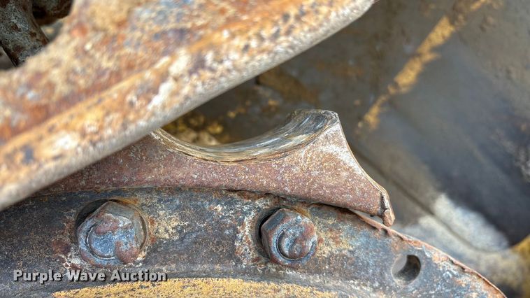 image for item YA1951 2012 Caterpillar D6T dozer